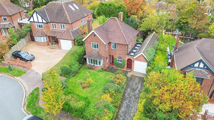 3 Bedroom Detached House For Sale In Sandy Close, Hertford, SG14