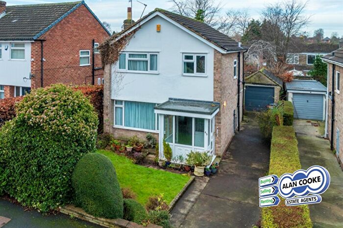 3 Bedroom Detached House For Sale In Linton Avenue, Alwoodley, Leeds, LS17