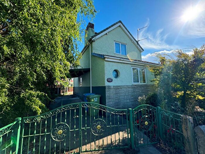 3 Bedroom End Of Terrace House For Sale In Shrewsbury Road Bircotes, Doncaster, South Yorkshire, DN11