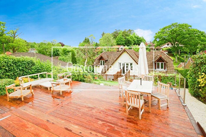 4 Bedroom Detached House To Rent In Honeysuckle Lane, Headley Down, GU35