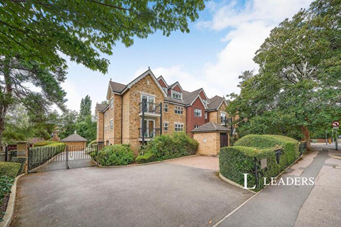 2 Bedroom Apartment To Rent In Ashbourne Court, Beckenham, BR3