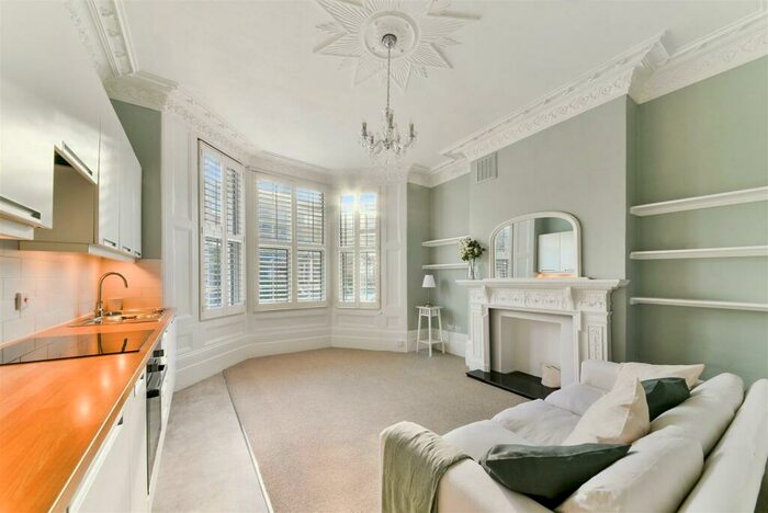 1 Bedroom Flat To Rent In Tufnell Park Road, Tufnell Park, N7