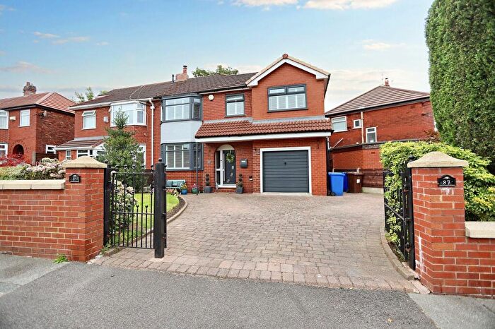 4 Bedroom Semi-Detached House For Sale In Butterstile Lane, Prestwich, M25