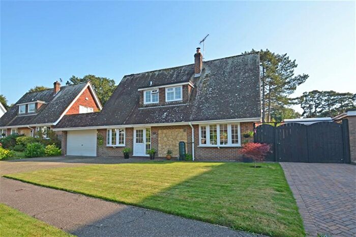 3 Bedroom Detached House For Sale In Fox Court, Storrington, West Sussex, RH20