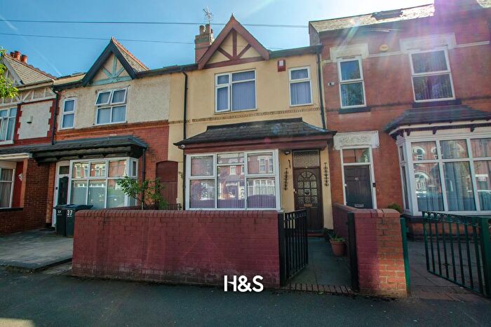 3 Bedroom Terraced House For Sale In Esme Road, Birmingham, B11