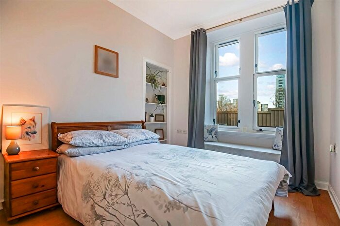 2 Bedroom Flat For Sale In Dumbarton Road, Partick, Glasgow, G11
