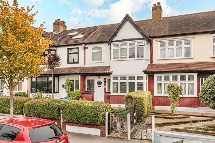 3 Bedroom Terraced House To Rent In Turle Road, London, SW16