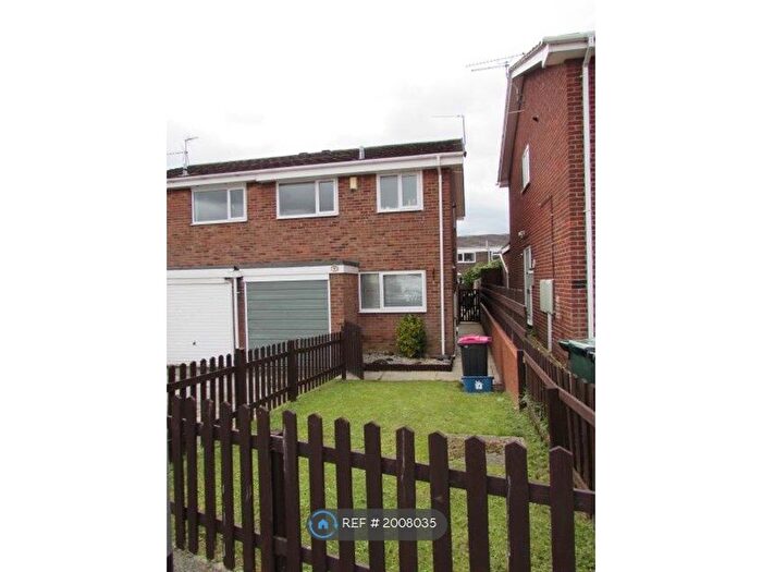 3 Bedroom Semi-Detached House To Rent In Acre Close, Maltby, Rotherham, S66