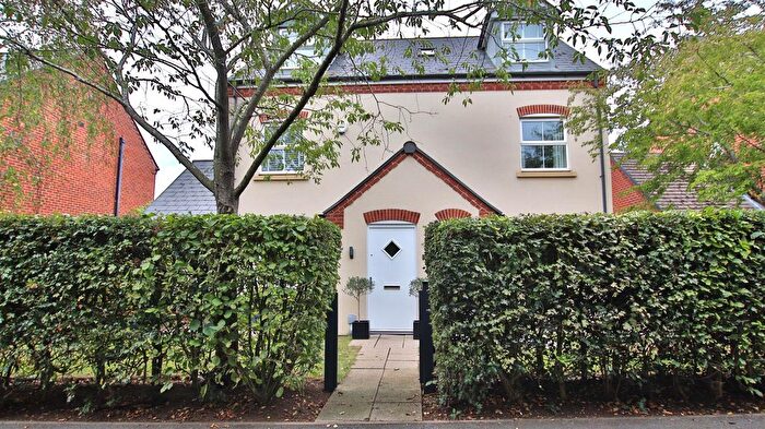 5 Bedroom Detached House For Sale In Melrose Walk, Tewkesbury, GL20