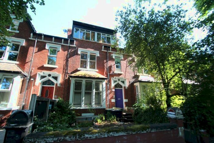1 Bedroom Flat To Rent In Harehills Avenue, Leeds, LS8