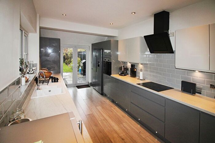 3 Bedroom Terraced House For Sale In Newbury Avenue, Great Coates, Grimsby, DN37