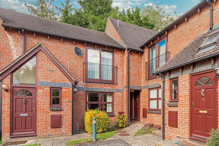 2 Bedroom Maisonette For Sale In Green Ridges, Headington, OX3