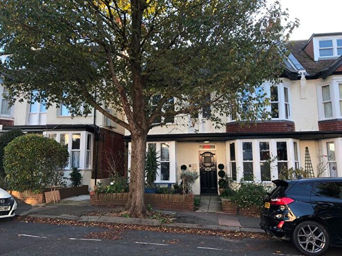 1 Bedroom Flat For Sale In Flat, Windlesham Gardens, Brighton, East Sussex, BN1