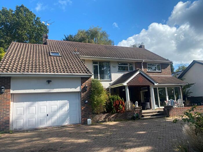 5 Bedroom House To Rent In Pine Drive, Chilworth, SO16
