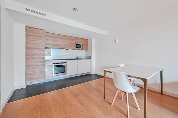 1 Bedroom Flat To Rent In John Harrison Way, Greenwich Millennium Village, London, SE10