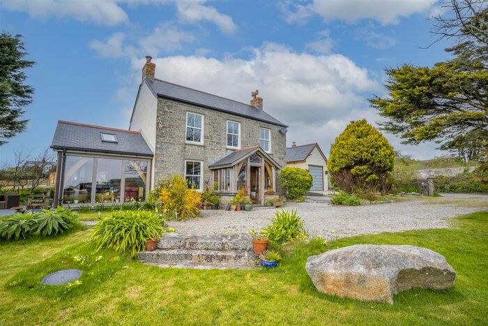4 Bedroom Detached House For Sale In Mabe Burnthouse, Penryn, TR10