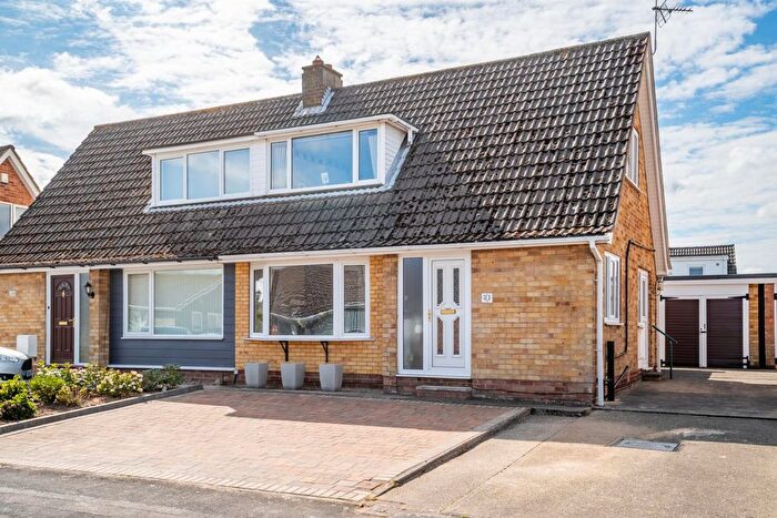 2 Bedroom Semi-Detached House For Sale In Ramsey Avenue, Bishopthorpe, York, YO23