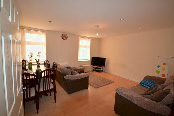 2 Bedroom Flat To Rent In River Soar Living, Western Road, Leicester, LE3
