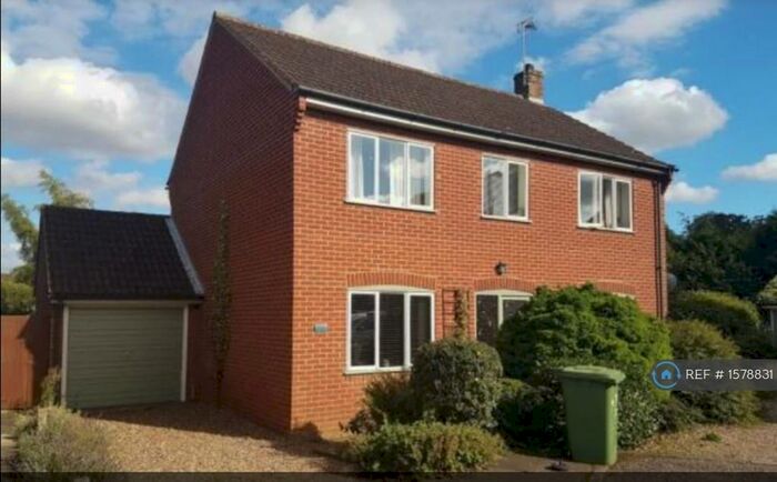4 Bedroom Detached House To Rent In Sir Williams Close, Aylsham, NR11