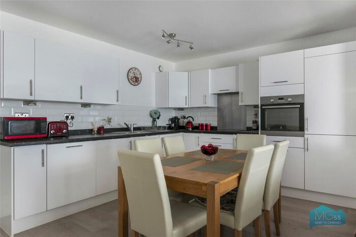 1 Bedroom Apartment To Rent In Vulcan Way, Caledonian Road, London, N7