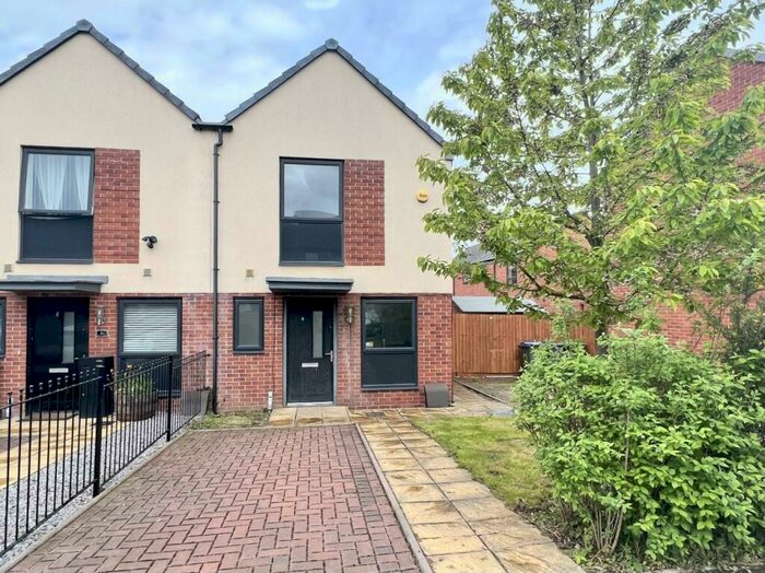 2 Bedroom End Of Terrace House To Rent In Wattle Road, West Bromwich, B70