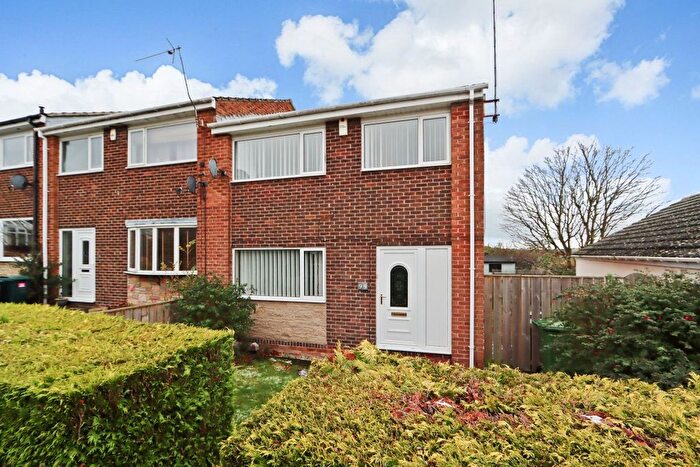 3 Bedroom End Terrace House For Sale In Horsley Avenue, Ryton, Tyne And Wear, NE40