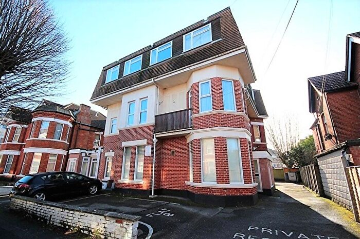 1 Bedroom Flat To Rent In Argyll Road, Bournemouth, BH5