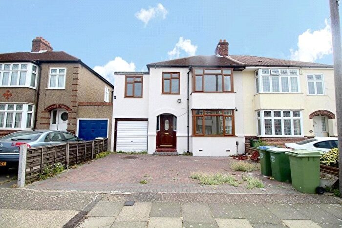 4 Bedroom Semi-Detached House To Rent In Canberra Road, Bexleyheath, Kent, DA7