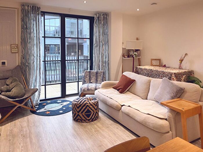 1 Bedroom Flat To Rent In Turing Way, Cambridge, CB3