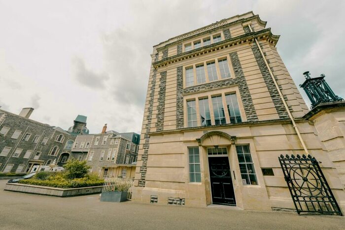 2 Bedroom Apartment To Rent In Guinea Street, Bristol, BS1