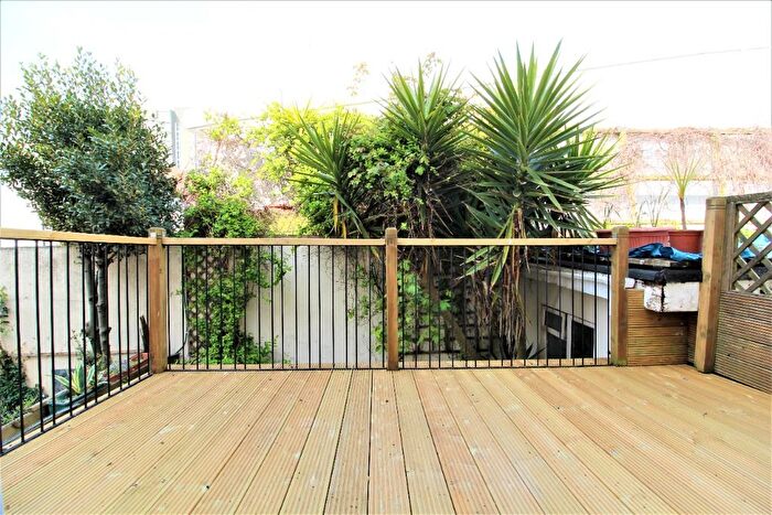 5 Bedroom Terraced House To Rent In St. James's Avenue, Brighton, BN2