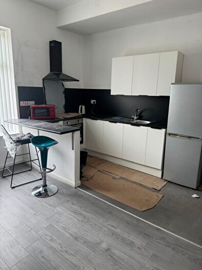 Studio To Rent In Sydenham Place, Bradford, BD3