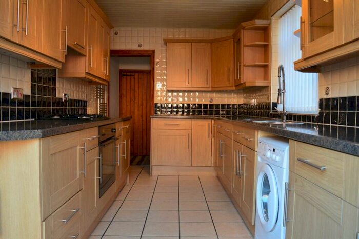 3 Bedroom Terraced House To Rent In Queen Street, CW1