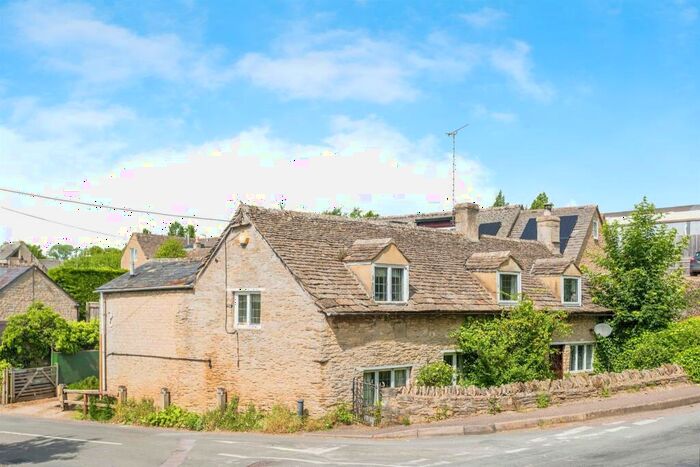 3 Bedroom Character Property For Sale In Bridge Street, Shilton, Burford, OX18