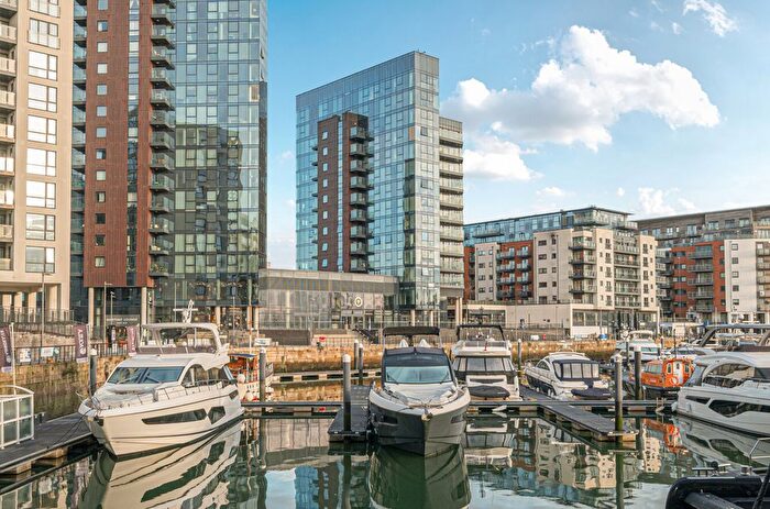 2 Bedroom Flat For Sale In Ocean Way, Ocean Village, Southampton, Hampshire, SO14