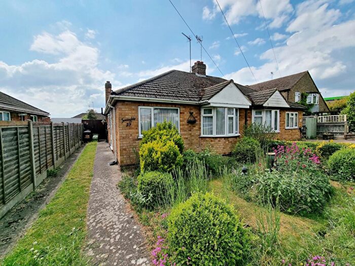 2 Bedroom Bungalow For Sale In Burton Road, Finedon, NN9