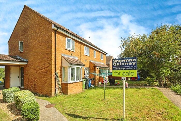2 Bedroom Cluster House For Sale In Holmehill, Godmanchester, Huntingdon, PE29