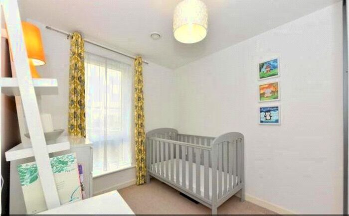 2 Bedroom Flat To Rent In Greenwich High Road, London, SE10