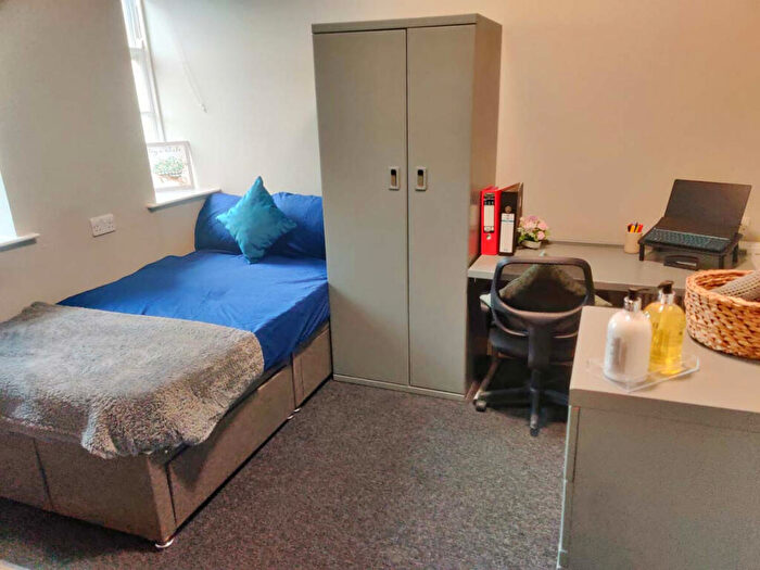 1 Bedroom Private Halls To Rent In Fenham Hall Drive, Newcastle Upon Tyne, NE4