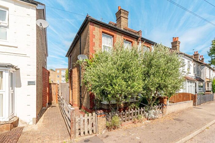 3 Bedroom Semi-Detached House To Rent In Thicket Crescent, Sutton, SM1