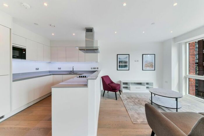 2 Bedroom Flat To Rent In Royal Captain Court, Blackwall Reach, London, E14