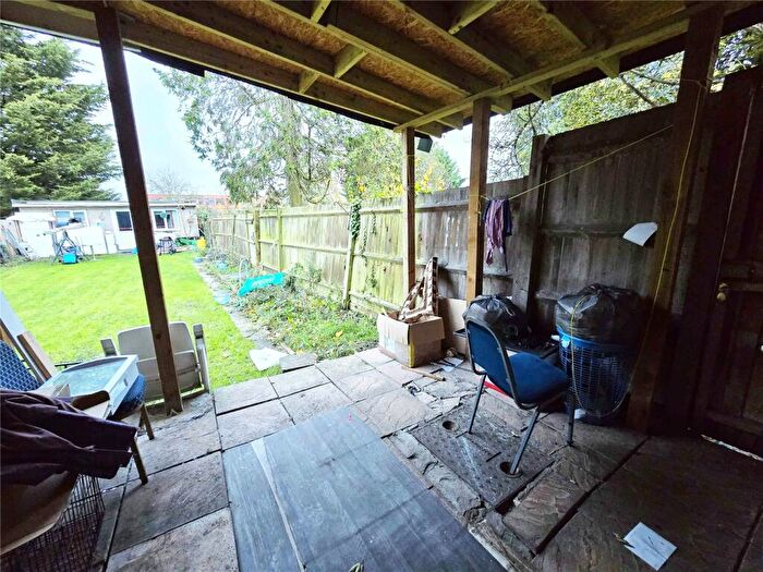 Studio To Rent In Kingshill Drive, Harrow, HA3