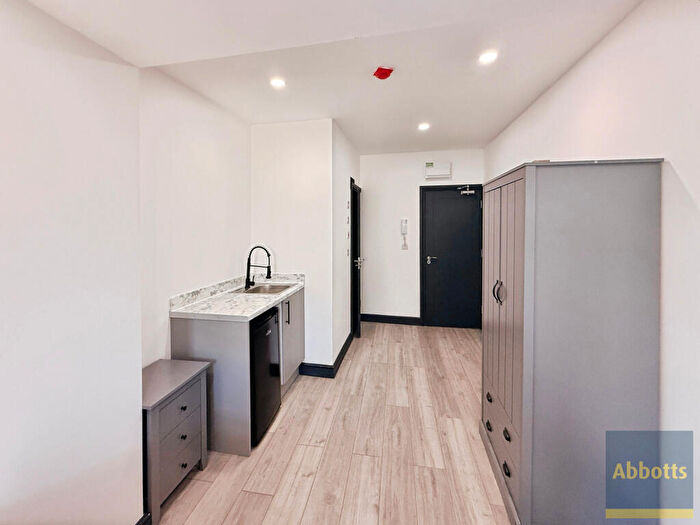 1 Bedroom House To Rent In Glenhurst Road, Southend, SS2