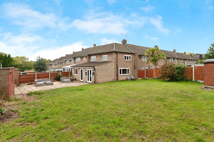3 Bedroom Terraced House For Sale In The Knares, Basildon, SS16