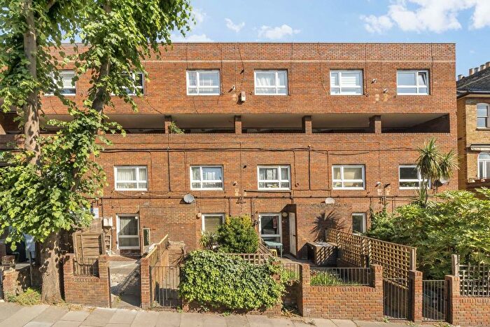 1 Bedroom Flat To Rent In Anson Road, Holloway, N7
