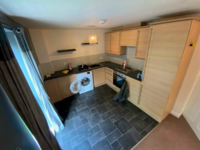 Terraced House To Rent In Ladyoak Way, Rotherham, S65