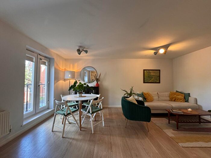 2 Bedroom Apartment To Rent In Apartment, Brandwood Crescent, Birmingham, B30