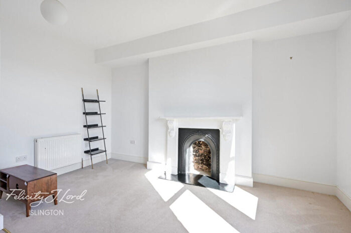 2 Bedroom Flat For Sale In Petherton Road, London, N5