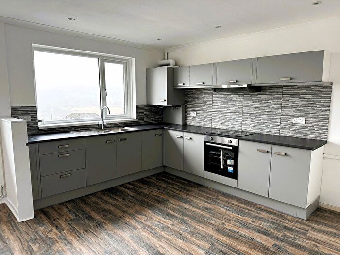 2 Bedroom Flat To Rent In The Circle, Manor Rd, Blackwood, NP12