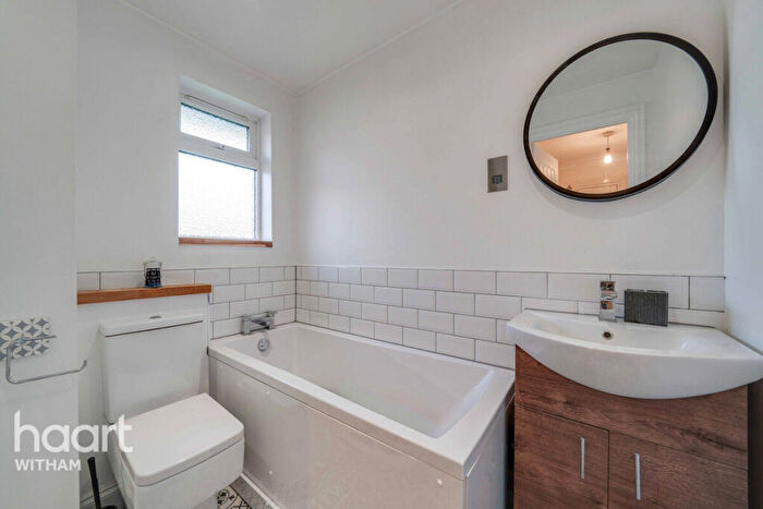 1 Bedroom Apartment For Sale In Calamint Road, Witham, CM8